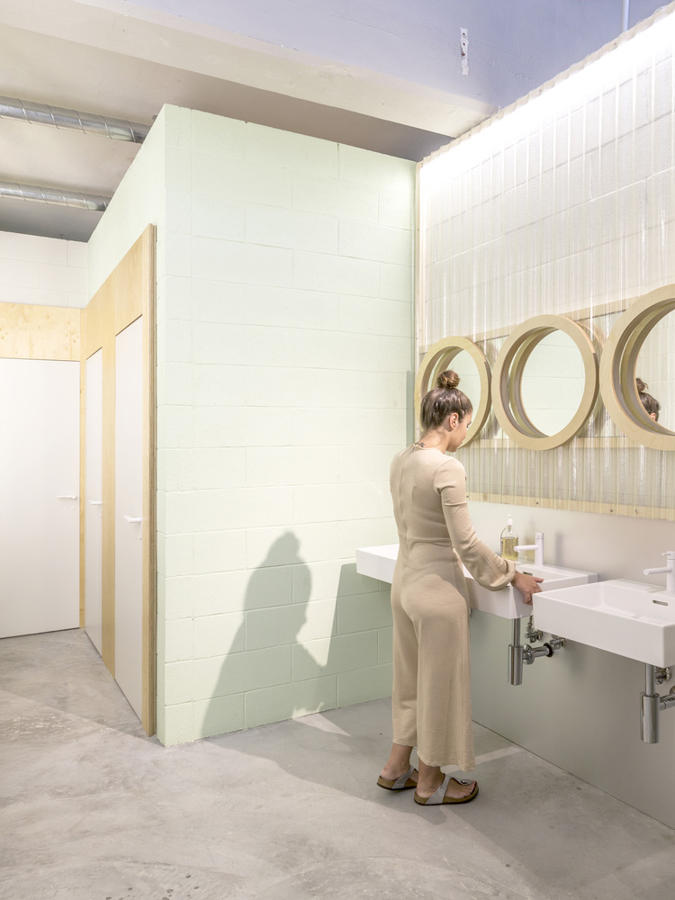 BLA,意大利都靈,辦公室,聯合辦公室,辦公室設計,國外辦公室設計案例,虛擬現實和數字企業孵化聯合辦公室,辦公室裝修,辦公室設計方案,IDT-BRANDS DISTRIBUTION