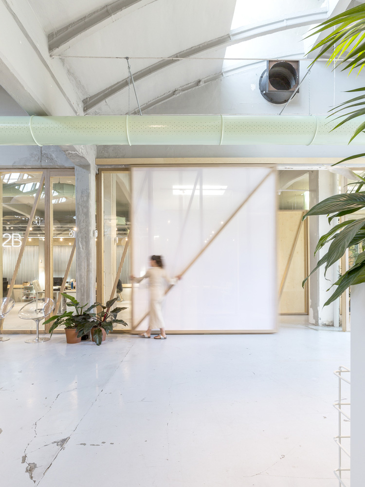 BLA,意大利都靈,辦公室,聯合辦公室,辦公室設計,國外辦公室設計案例,虛擬現實和數字企業孵化聯合辦公室,辦公室裝修,辦公室設計方案,IDT-BRANDS DISTRIBUTION