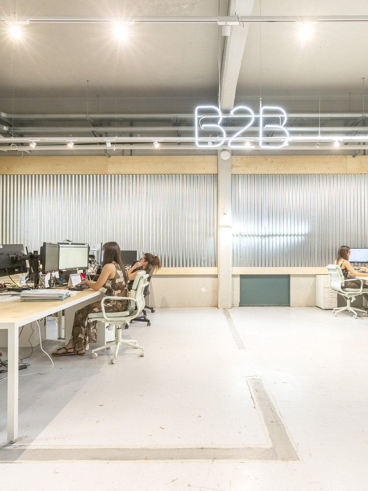 BLA,意大利都靈,辦公室,聯合辦公室,辦公室設計,國外辦公室設計案例,虛擬現實和數字企業孵化聯合辦公室,辦公室裝修,辦公室設計方案,IDT-BRANDS DISTRIBUTION