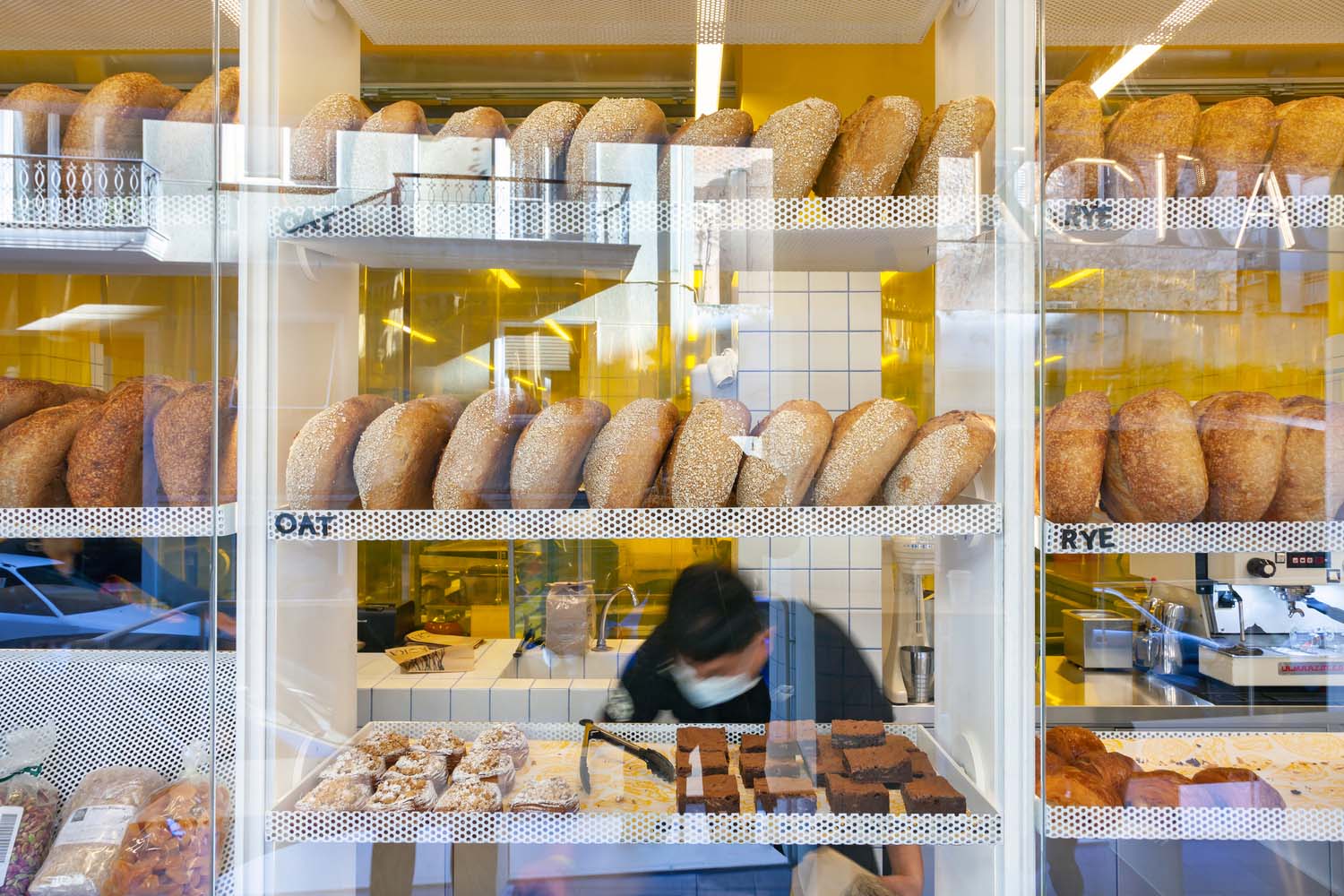 麵包店設計,麵包店設計案例,烘焙店,Kora Bakery,麵包店裝修,麵包坊,雅典,希臘,麵包店設計方案