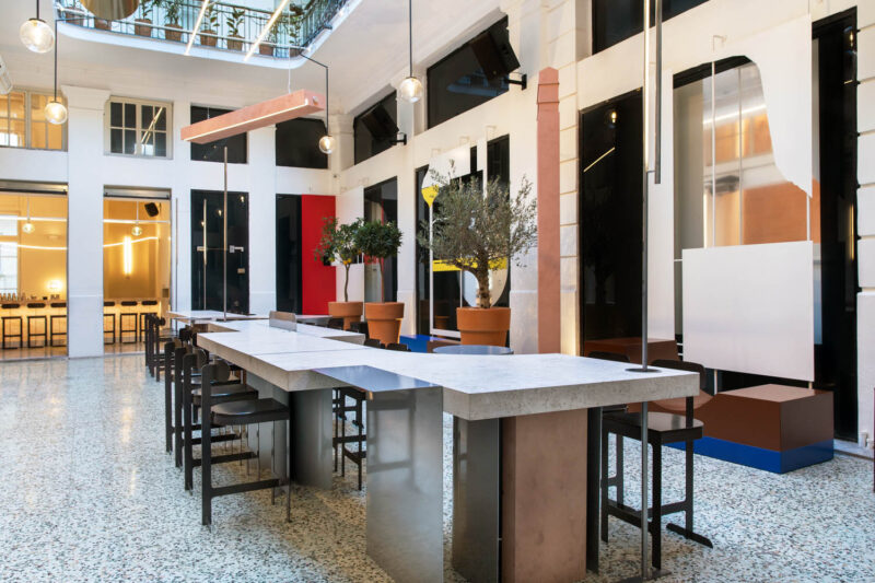 Post-Spectacular Office | 希臘未來主義酒吧&餐廳