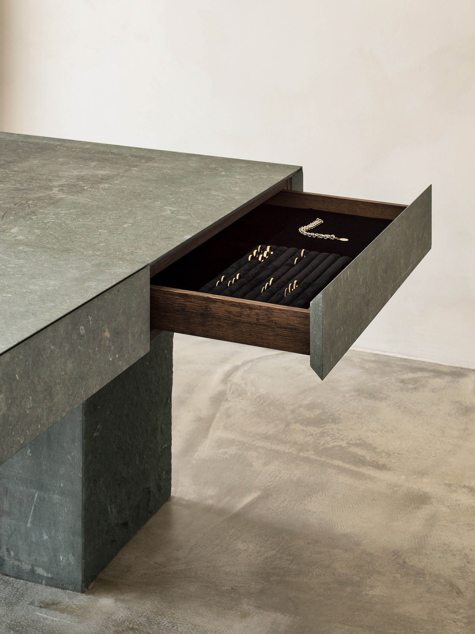 旗艦店設計,珠寶店設計案例,Domenic Degner,LILIAN VON TRAPP,珠寶旗艦店,珠寶店設計,珠寶體驗店,國外珠寶店設計案例