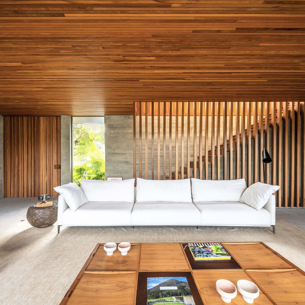 Felipe Caboclo Arquitetura,470㎡,別墅設計案例,原木色景觀別墅,國外別墅設計,野獸派風格,山景別墅