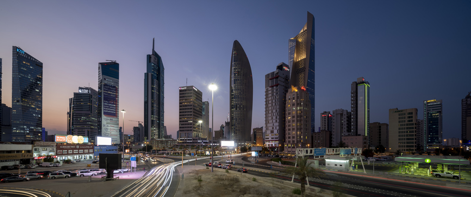 福斯特及合夥人設計作品,銀行總部建築設計案例,福斯特及合夥人建築事務所,Foster + Partners,科威特國家銀行總部,科威特,530㎡,辦公室裝修,國外企業總部辦公室設計案例