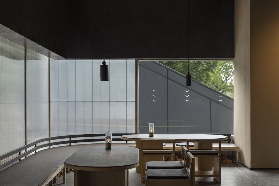 餐廳設計,燒烤餐廳設計,燒烤店設計,燒烤店設計案例,烤串店,杭州烤串店,篝火旁醬油小串,露營主題餐廳,露營風燒烤店,杭州篝火旁,杭州醬油小串,靜謐設計研究室,靜謐設計