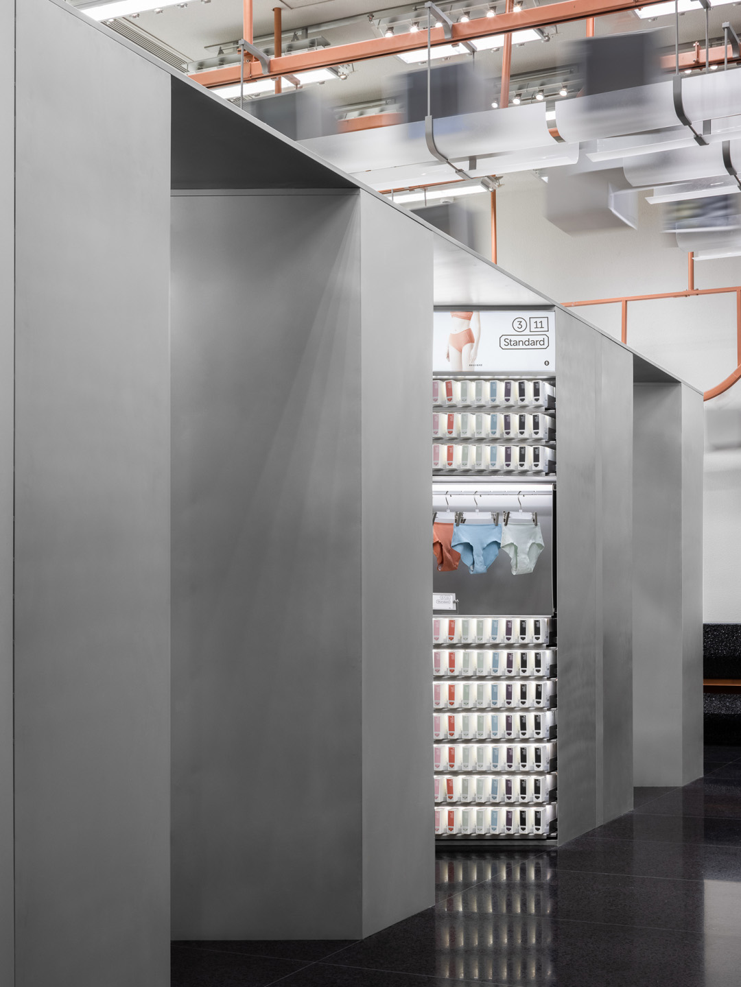 Some Thoughts空間設計工作室,Some Thoughts,深圳,概念店設計案例,Bananain,蕉內概念店,服裝店設計,深圳萬象天地蕉內,萬象天地蕉內,李京澤,Bananain蕉內店麵設計