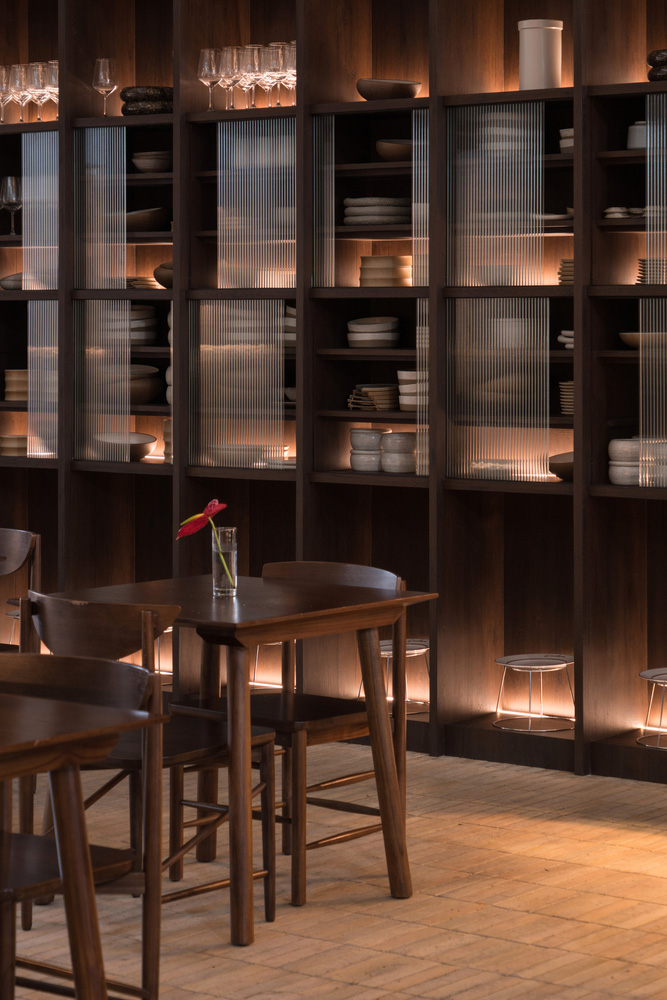 酒吧設計,酒吧設計案例,Isso Architects,印尼酒吧設計,Locaāhands,酒吧餐廳,530㎡,餐廳裝修,國外餐廳設計案例