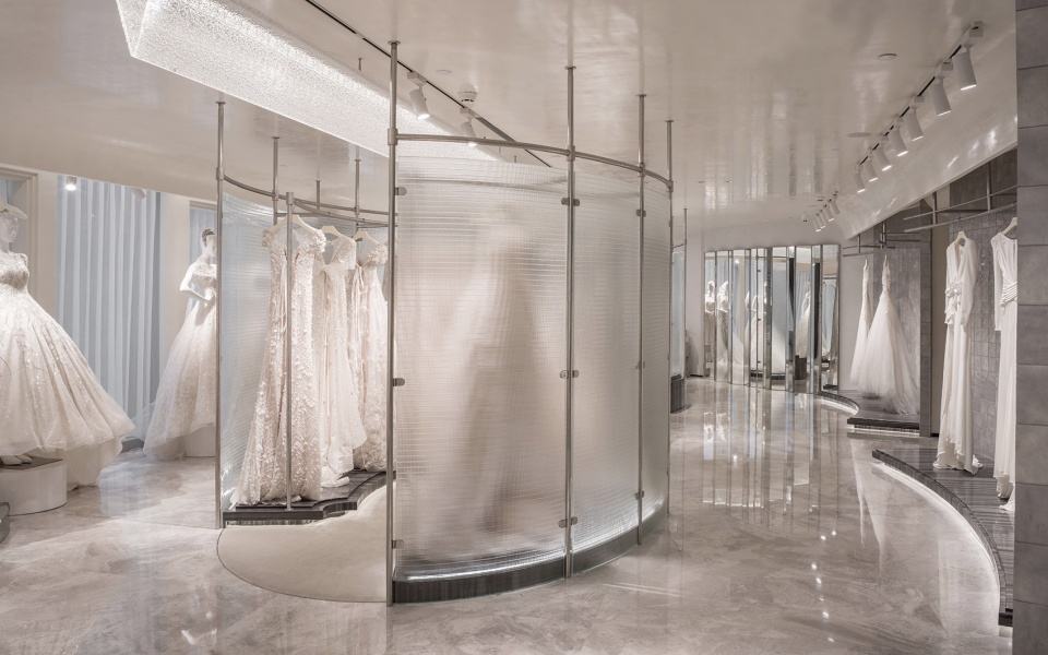服裝店設計,婚紗館設計,婚紗店設計,杭州婚紗店,杭州MANLIBRIDAL,服裝店設計案例,MANLIBRIDAL婚紗館,杭州MANLIBRIDAL婚紗館,水丁集設計,水丁集,水丁集設計作品