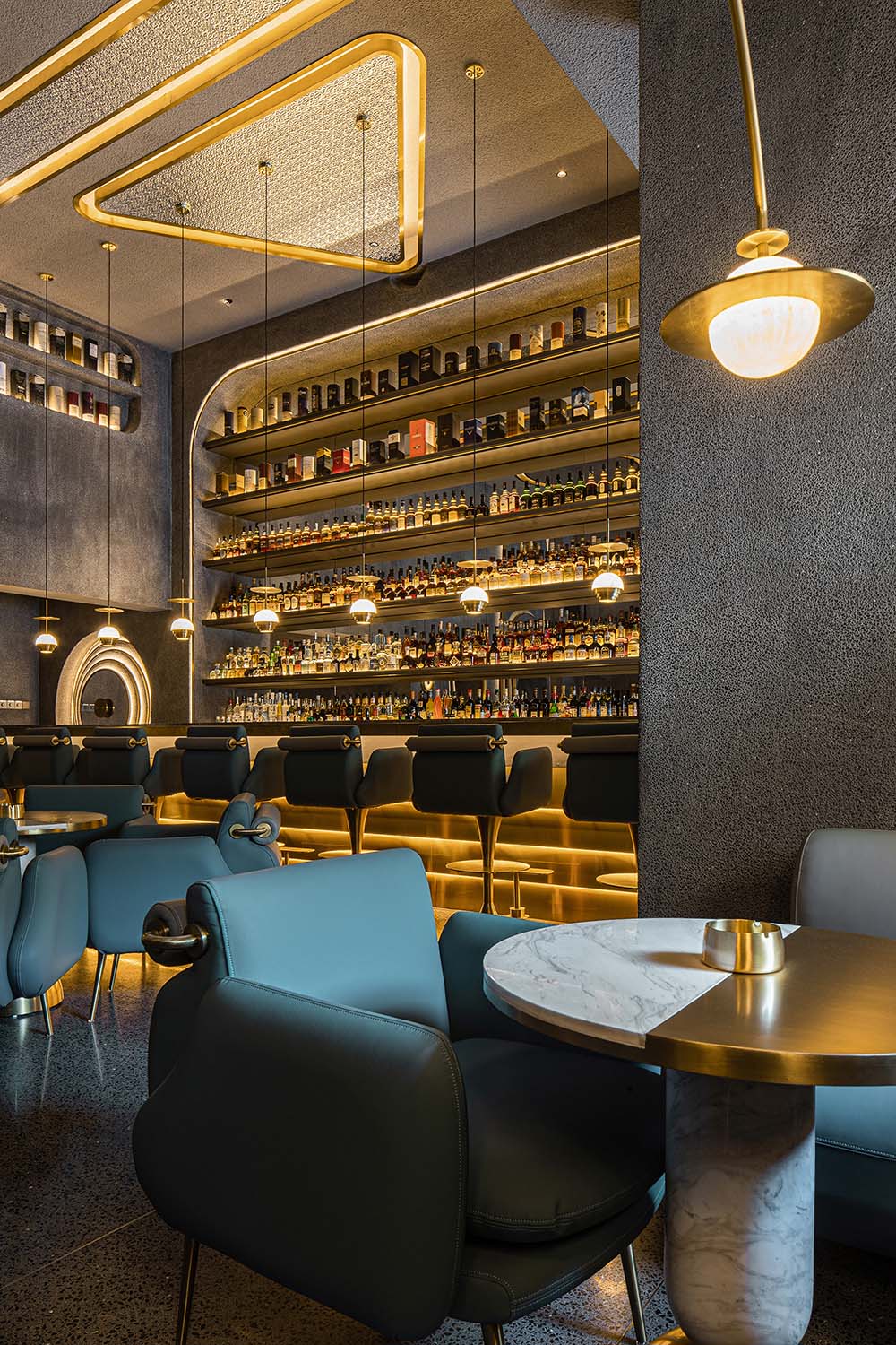 酒吧設計,酒吧設計案例,酒吧裝修,酒吧效果圖,雞尾酒吧設計,杭州雞尾酒吧,MORE FUN,魔方,魔方酒吧,杭州MORE FUN,杭州魔方,杭州酒吧,皮愛紀設計,PIG DESIGN,李文強,李文強設計作品