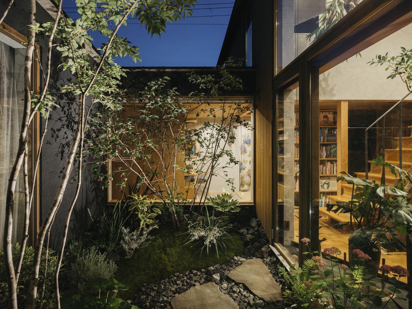 日式住宅設計,住宅設計案例,Atsushi Kawanishi Architects,日本,130㎡,原木風,日式侘寂庭院住宅,侘寂