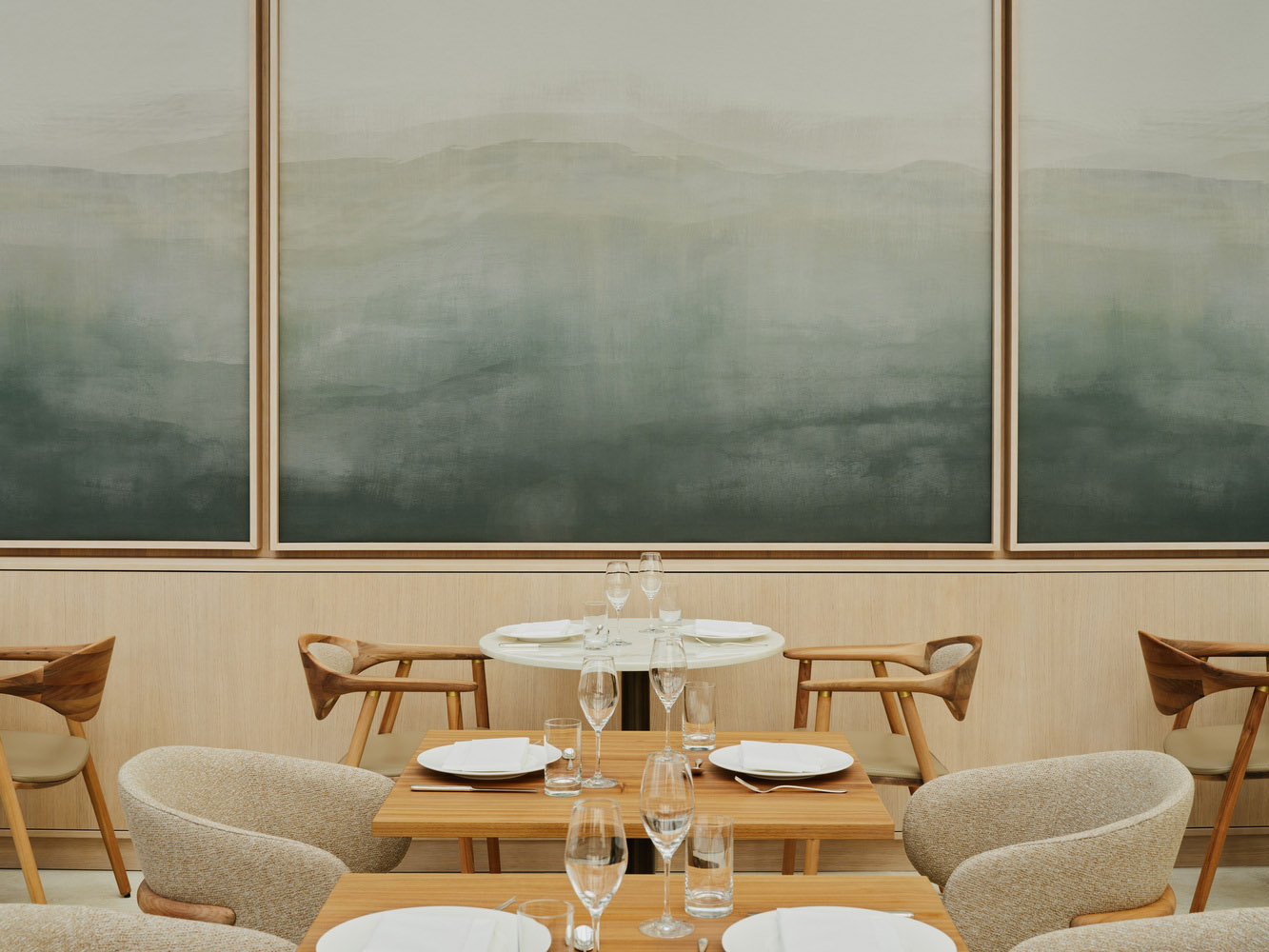 國外酒店設計,酒店餐廳設計案例,HENN,酒店設計,德國,沃爾夫斯堡,麗思卡爾頓,AURA,酒店餐廳設計