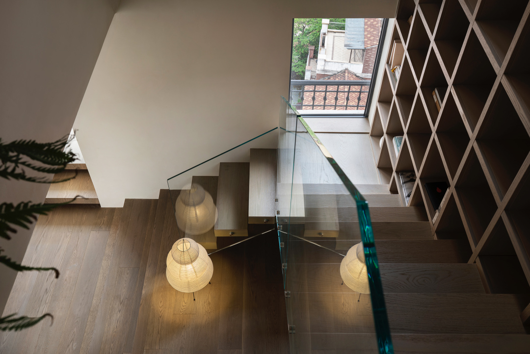 複式設計,東莞,複式住宅設計,家裝設計,頂層複式設計,東莞複式設計,東莞住宅設計,現代風格住宅設計,複式住宅設計案例,國際公館,東莞國際公館,廣州名津設計,名津設計