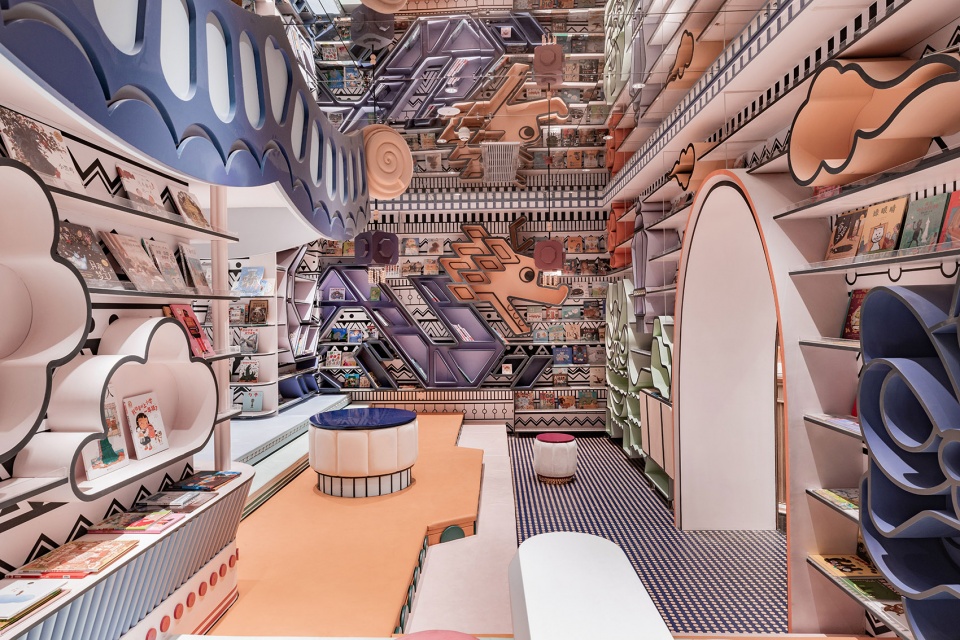 書店設計,零售店設計,台州書店設計,書店設計案例,網紅書店,網紅書店設計,鍾書閣,騰達鍾書閣,台州鍾書閣,鍾書閣書店,書店零售店,伊塔諾建築設計,伊塔諾建築