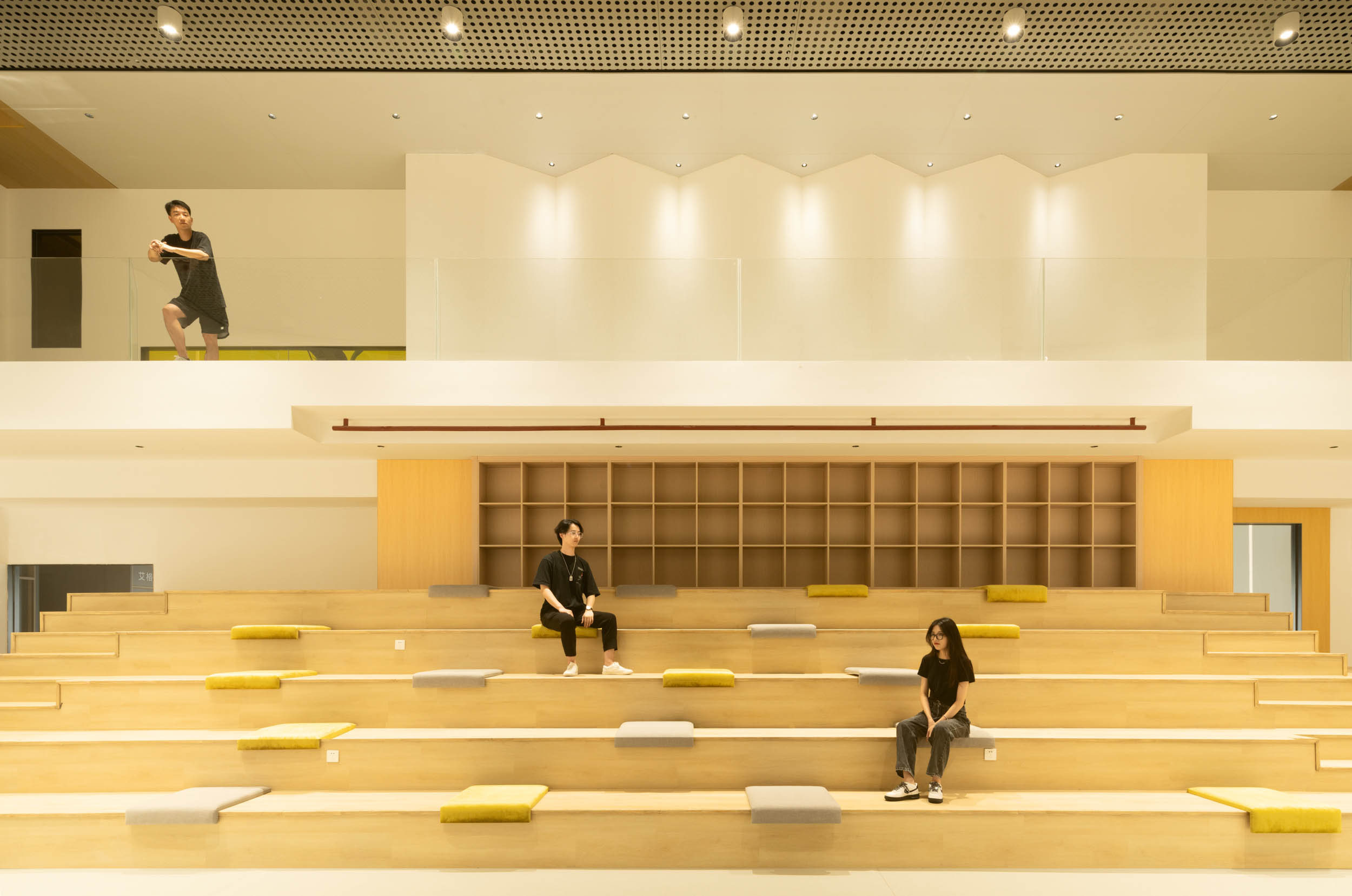 辦公室設計,展廳設計,辦公展廳設計,材料展廳設計,艾格新材料展廳,艾格木全屋定製,展廳設計案例,艾格新材料科技展廳辦公樓,序態設計,序態設計研究室