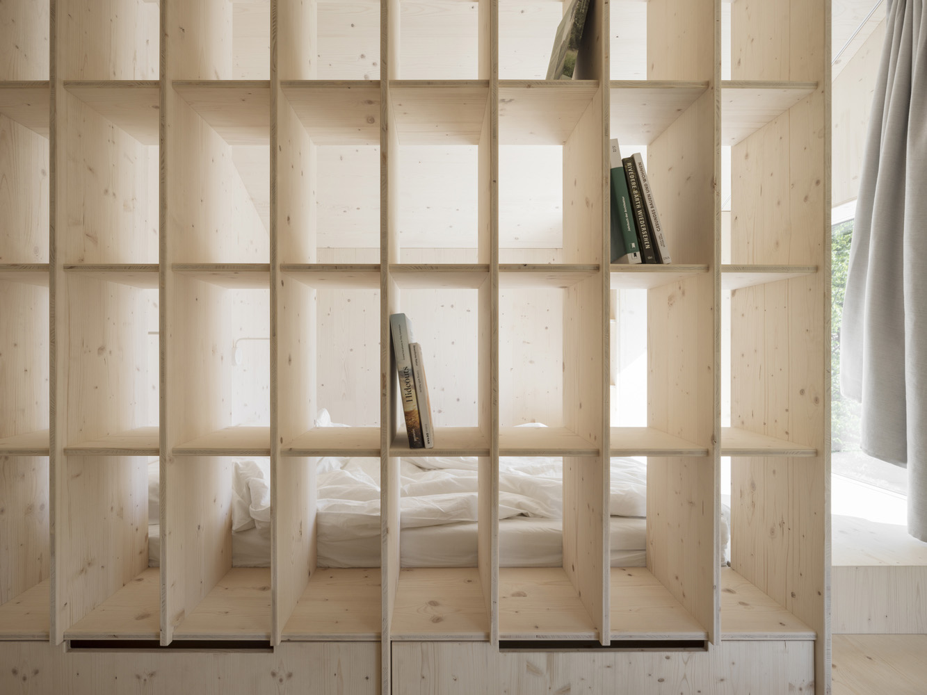 民宿設計,民宿改造設計,Fröhlich Gassner Architekten,民宿設計案例,170㎡,德國,Kleine Bleibe,度假民宿,民宿建築設計,原木色