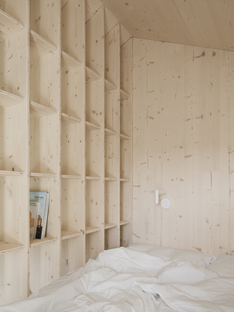 民宿設計,民宿改造設計,Fröhlich Gassner Architekten,民宿設計案例,170㎡,德國,Kleine Bleibe,度假民宿,民宿建築設計,原木色