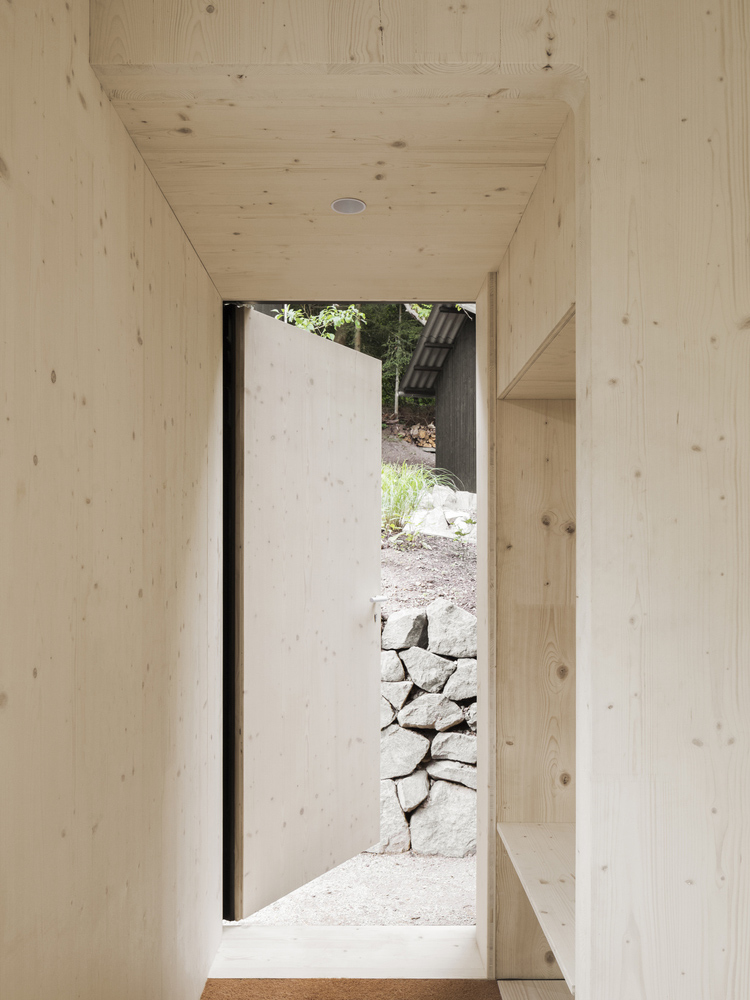 民宿設計,民宿改造設計,Fröhlich Gassner Architekten,民宿設計案例,170㎡,德國,Kleine Bleibe,度假民宿,民宿建築設計,原木色