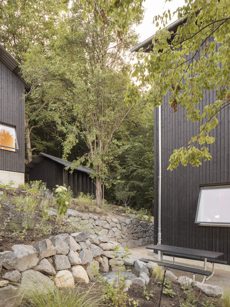 民宿設計,民宿改造設計,Fröhlich Gassner Architekten,民宿設計案例,170㎡,德國,Kleine Bleibe,度假民宿,民宿建築設計,原木色