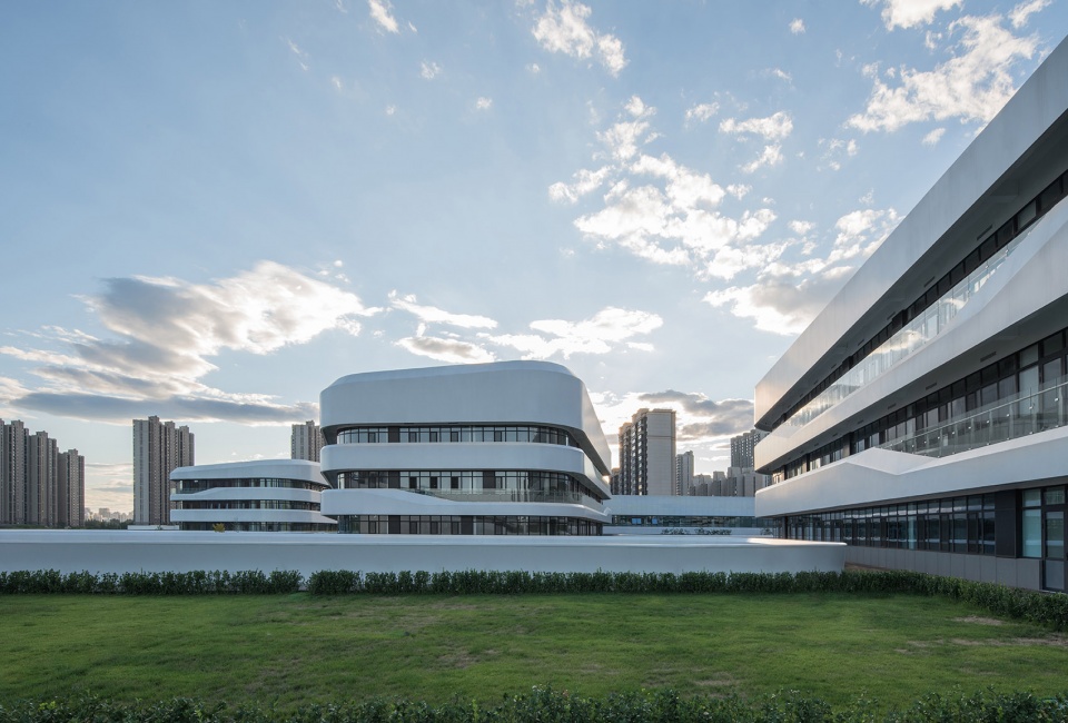 學校設計,學校改造設計,校園設計,學校裝修,學校設計案例,中學設計,廣華學校,清華大學附屬中學廣華學校,北京廣華學校,北京中學,北京,北京學校設計,北京市建築設計研究院,北京市建築設計研究院有限公司