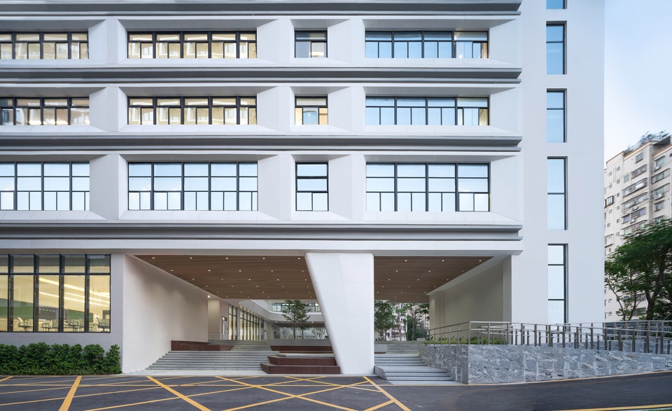 學校設計,學校改造設計,校園設計你,學校裝修,學校設計案例,中學設計,紅山中學,深圳龍華紅山中學,深圳紅山中學,深圳中學,深圳,深圳學校設計,華陽國際設計集團,華陽國際,華陽國際設計