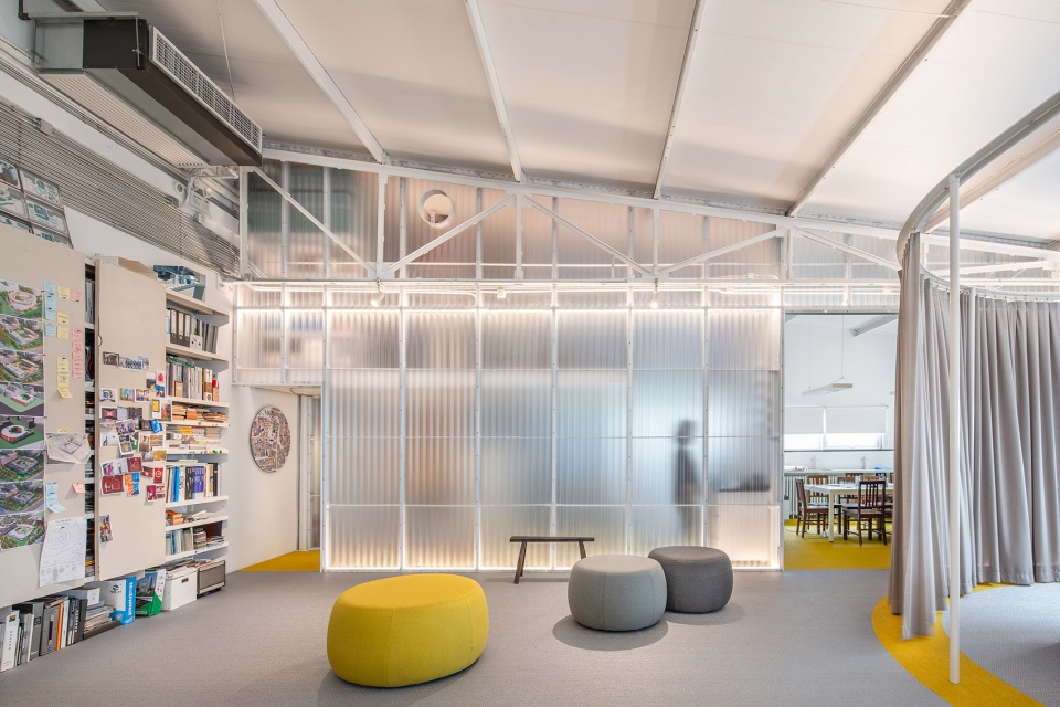 辦公室設計,辦公空間設計,開放式辦公室,後疫情時代辦公室,北京辦公室設計,辦公室設計案例,設計公司辦公室設計,北京,小辦公室設計,辦公室裝修,Crossboundaries,Crossboundaries北京新辦公室