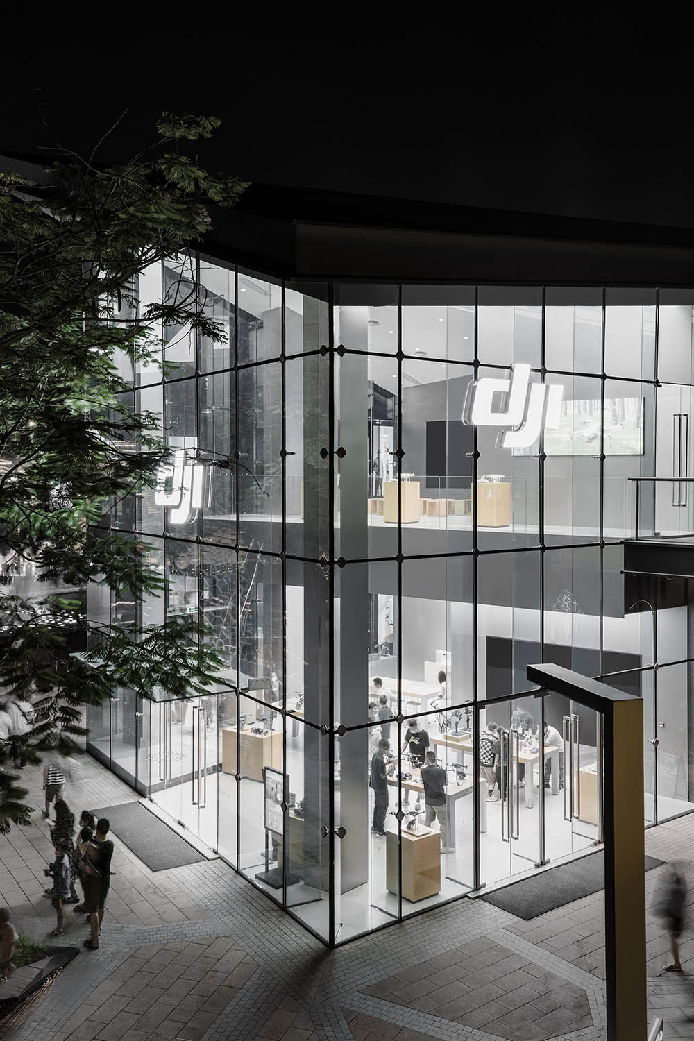 零售店設計,電子產品零售店設計,大疆零售店設計,大疆零售店,零售店設計案例,深圳大疆零售店,DJI,HASSELBLAD,深圳HASSELBLAD,深圳DJI,大疆哈蘇概念店,概念店設計,E Studio,壹所設計工作室,壹所設計