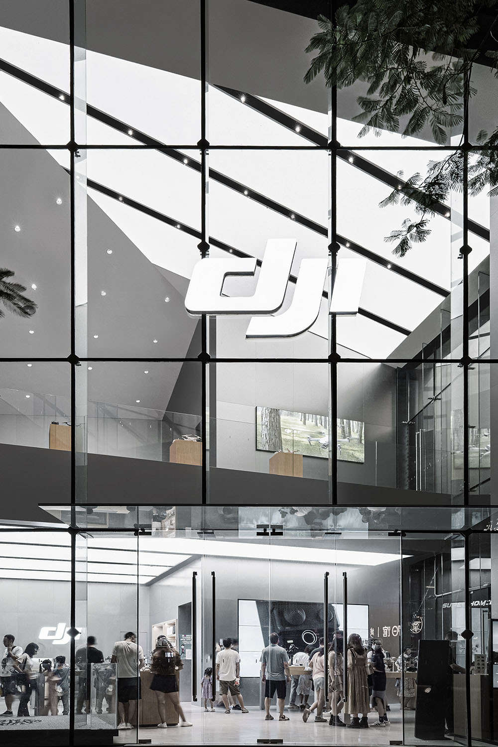 零售店設計,電子產品零售店設計,大疆零售店設計,大疆零售店,零售店設計案例,深圳大疆零售店,DJI,HASSELBLAD,深圳HASSELBLAD,深圳DJI,大疆哈蘇概念店,概念店設計,E Studio,壹所設計工作室,壹所設計