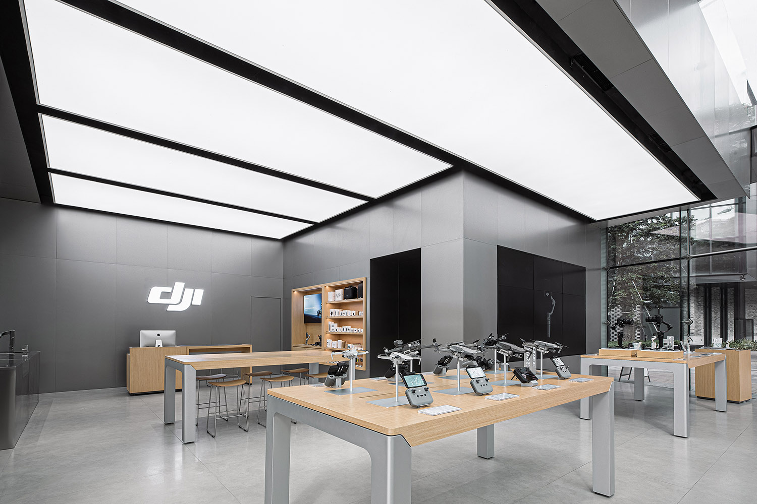 零售店設計,電子產品零售店設計,大疆零售店設計,大疆零售店,零售店設計案例,深圳大疆零售店,DJI,HASSELBLAD,深圳HASSELBLAD,深圳DJI,大疆哈蘇概念店,概念店設計,E Studio,壹所設計工作室,壹所設計