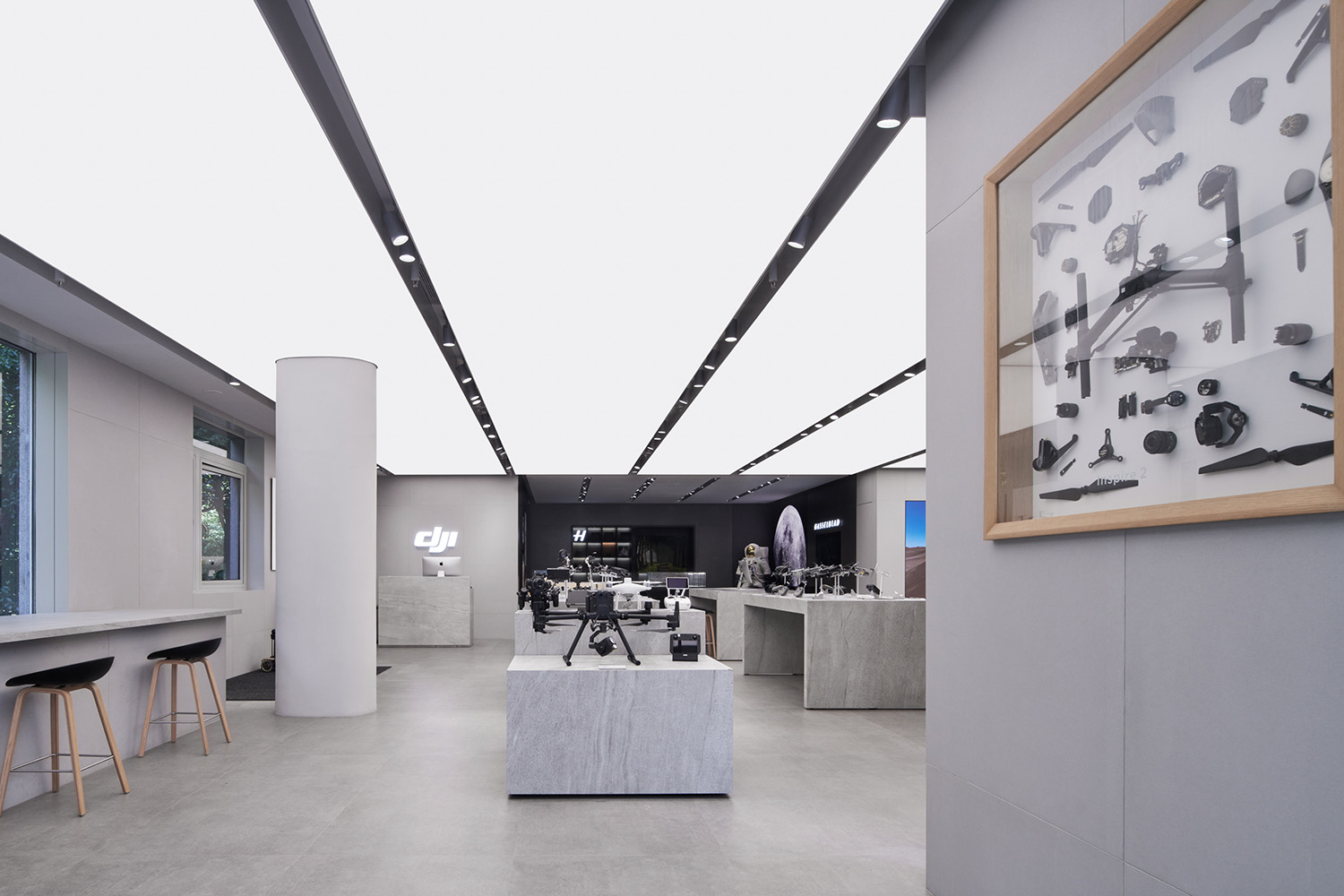 零售店設計,電子產品零售店設計,大疆零售店設計,大疆零售店,零售店設計案例,深圳大疆零售店,DJI,HASSELBLAD,深圳HASSELBLAD,深圳DJI,大疆哈蘇概念店,概念店設計,E Studio,壹所設計工作室,壹所設計