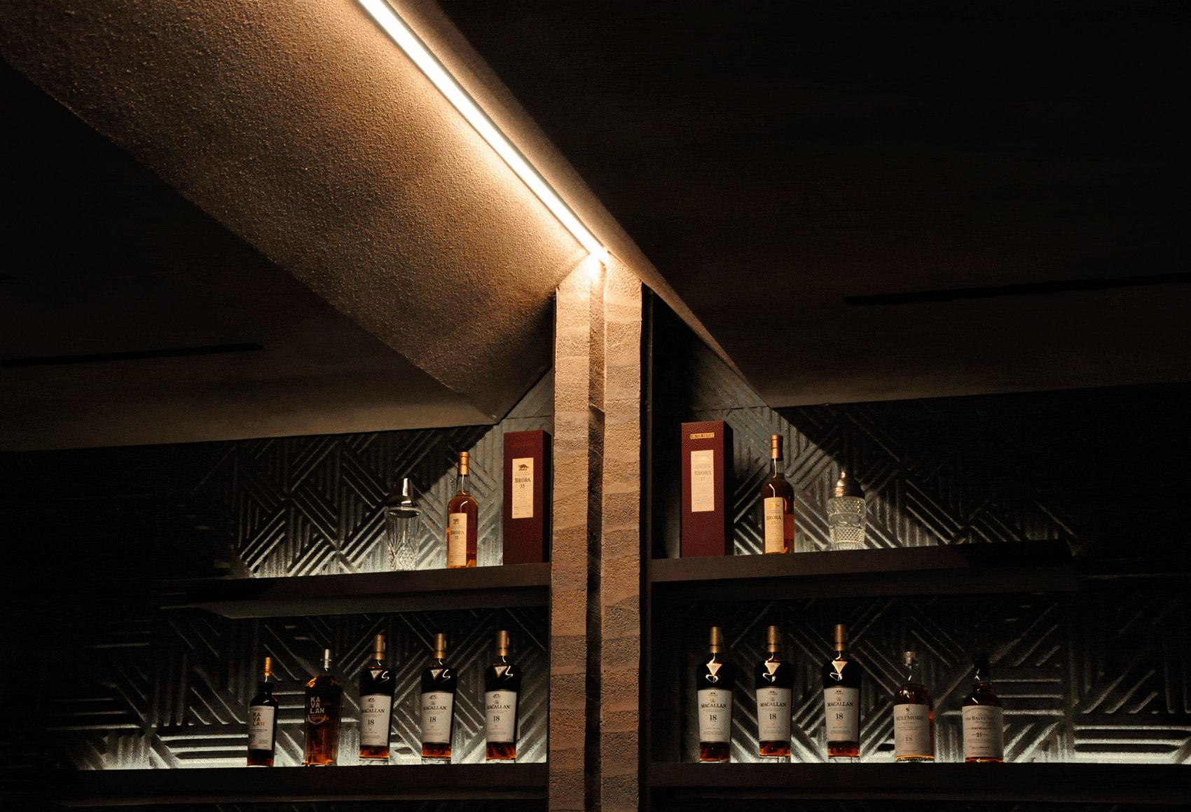 酒吧設計,酒吧設計案例,現代風格酒吧設計,埃及風酒吧設計,成都酒吧設計,La Beato,La Beato酒吧,成都La Beato,成都酒吧,成都,成都網紅酒吧,光和一切,Light for