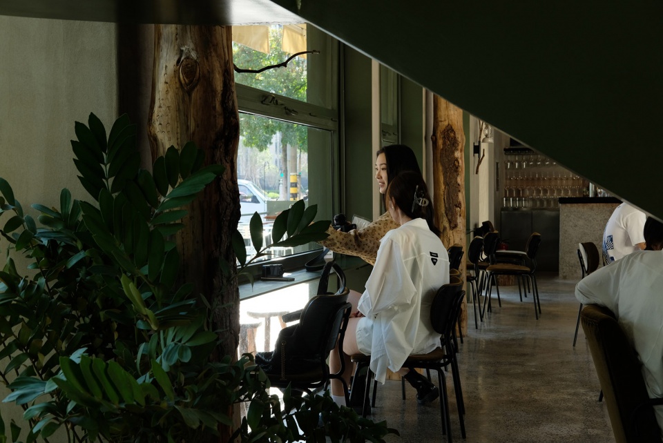 咖啡廳設計,寧波咖啡店設計,茶飲店設計,咖啡店設計,咖啡廳設計方案,寧波咖啡店,山野咖啡,咖啡店設計案例,山野,寧波山野咖啡,咖啡廳效果圖,杭州觀堂設計,觀堂設計,杭州觀堂設計作品