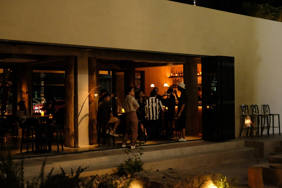 咖啡廳設計,寧波咖啡店設計,茶飲店設計,咖啡店設計,咖啡廳設計方案,寧波咖啡店,山野咖啡,咖啡店設計案例,山野,寧波山野咖啡,咖啡廳效果圖,杭州觀堂設計,觀堂設計,杭州觀堂設計作品