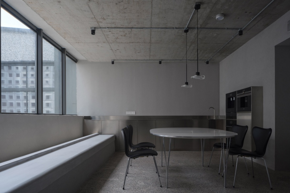 辦公室設計,廠房改造辦公室,廠房改造,辦公室設計案例,上海辦公室設計,開放式辦公室設計,RED PLUS,RED PLUS工作室,如恩設計研究室,如恩設計,如恩設計作品,如恩