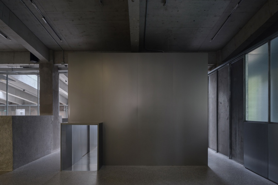 辦公室設計,廠房改造辦公室,廠房改造,辦公室設計案例,上海辦公室設計,開放式辦公室設計,RED PLUS,RED PLUS工作室,如恩設計研究室,如恩設計,如恩設計作品,如恩