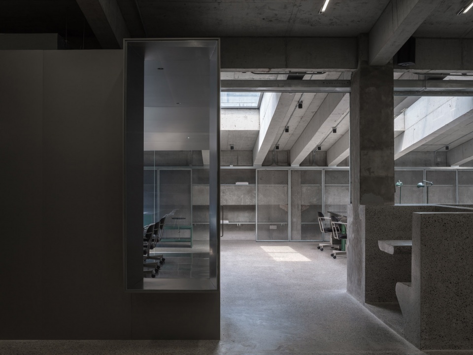 辦公室設計,廠房改造辦公室,廠房改造,辦公室設計案例,上海辦公室設計,開放式辦公室設計,RED PLUS,RED PLUS工作室,如恩設計研究室,如恩設計,如恩設計作品,如恩