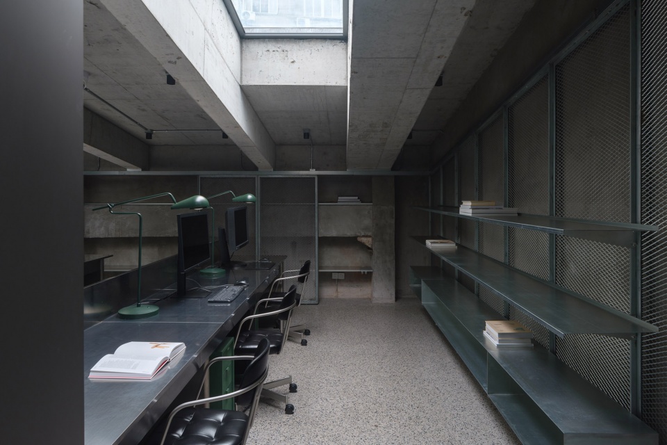 辦公室設計,廠房改造辦公室,廠房改造,辦公室設計案例,上海辦公室設計,開放式辦公室設計,RED PLUS,RED PLUS工作室,如恩設計研究室,如恩設計,如恩設計作品,如恩