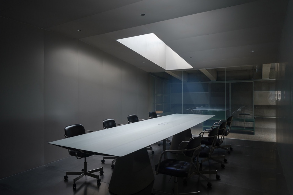 辦公室設計,廠房改造辦公室,廠房改造,辦公室設計案例,上海辦公室設計,開放式辦公室設計,RED PLUS,RED PLUS工作室,如恩設計研究室,如恩設計,如恩設計作品,如恩