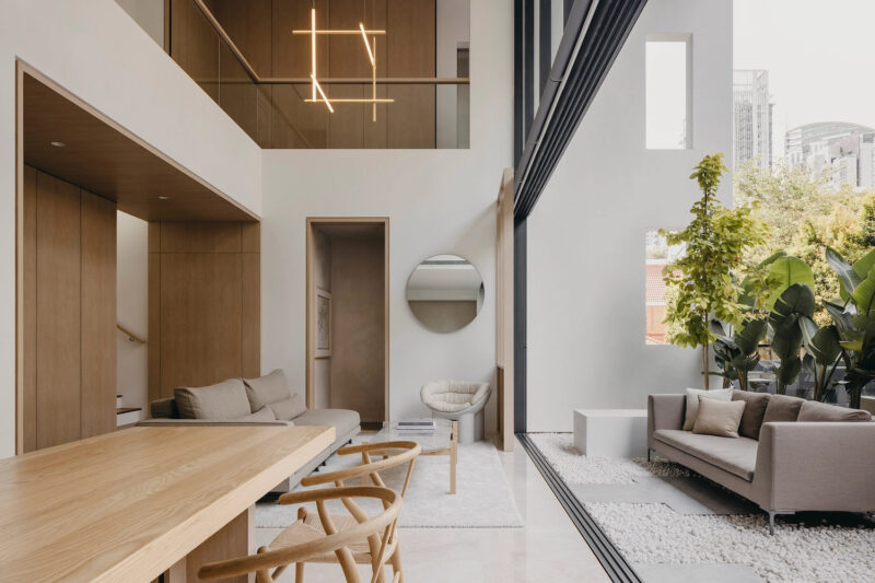 Right Angle Studio | 新加坡原木色的溫潤優雅複式，東方美學秘境！