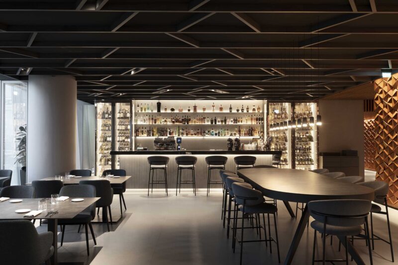 Andrea Maffei Architects | 530㎡,意大利米蘭安聯大廈的DAV餐廳