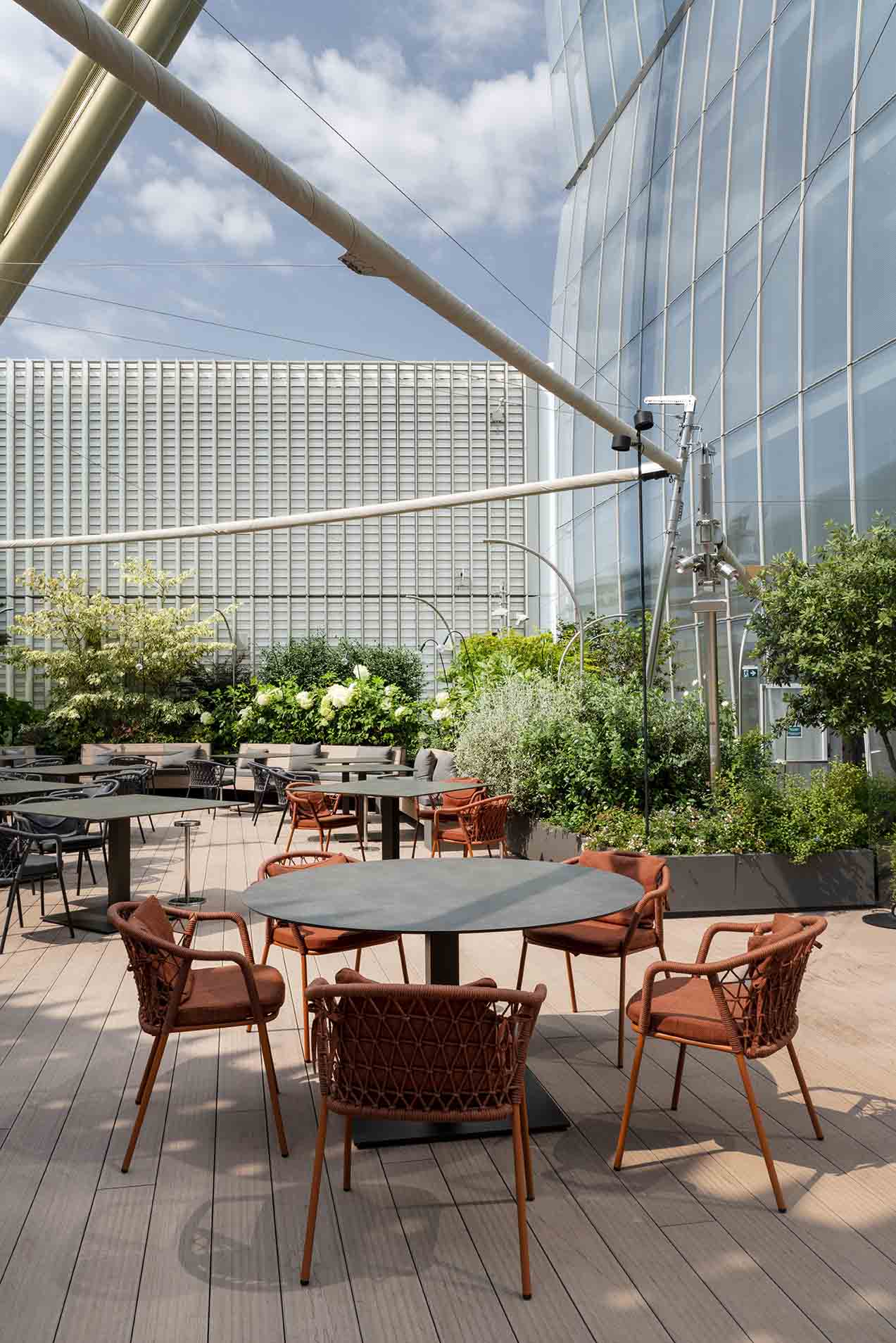 餐廳設計,休閑餐廳設計,餐廳設計案例,Andrea Maffei Architects,意大利,米蘭,DAV餐廳,國外餐廳設計,地中海美食