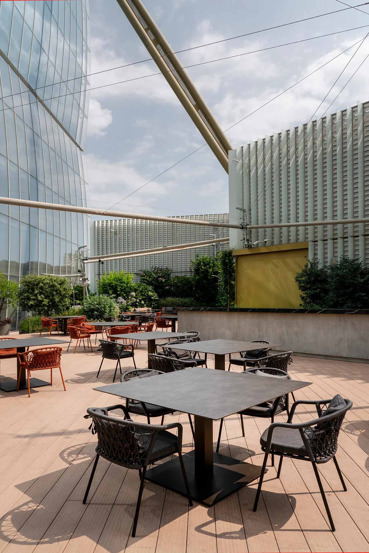 餐廳設計,休閑餐廳設計,餐廳設計案例,Andrea Maffei Architects,意大利,米蘭,DAV餐廳,國外餐廳設計,地中海美食