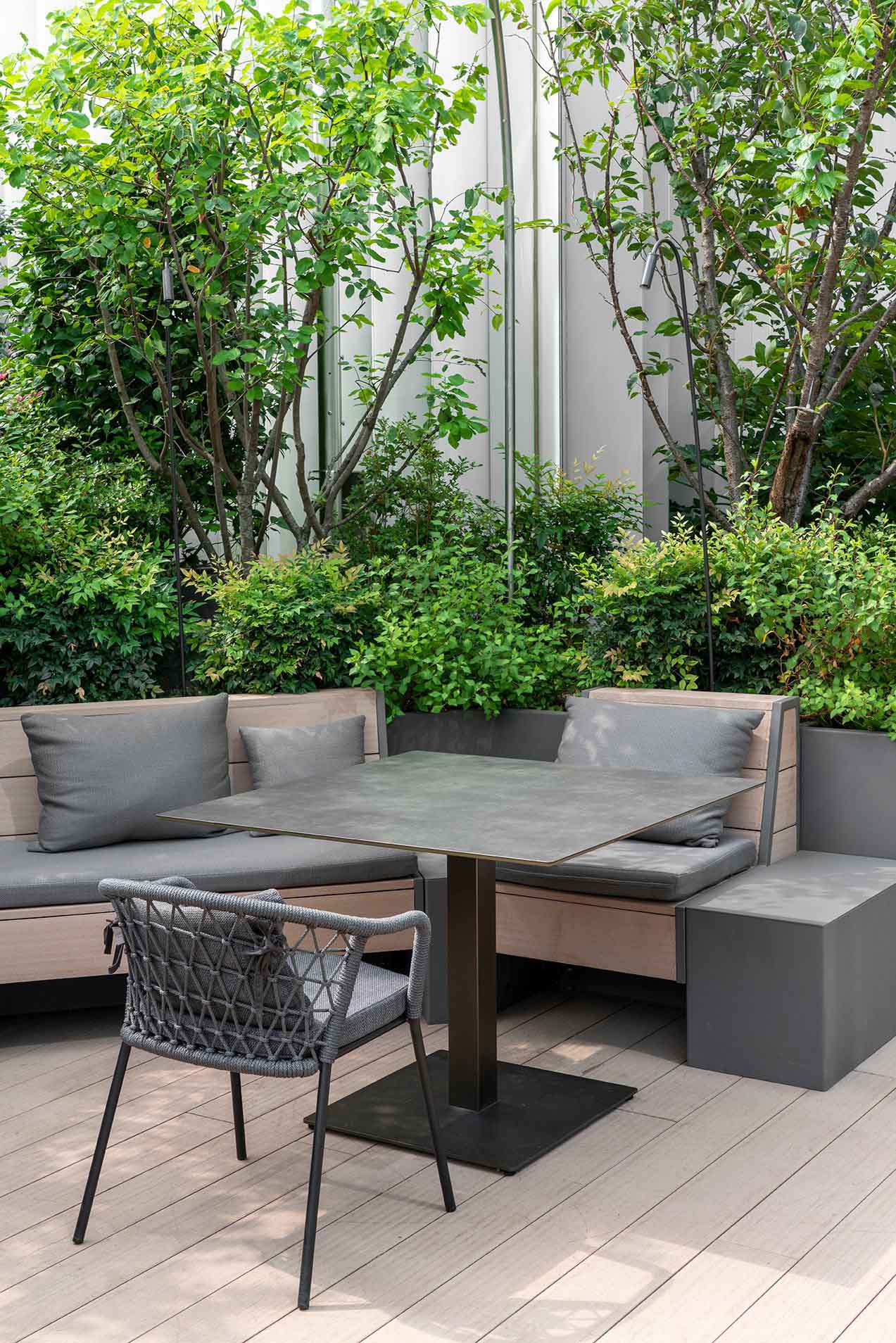 餐廳設計,休閑餐廳設計,餐廳設計案例,Andrea Maffei Architects,意大利,米蘭,DAV餐廳,國外餐廳設計,地中海美食