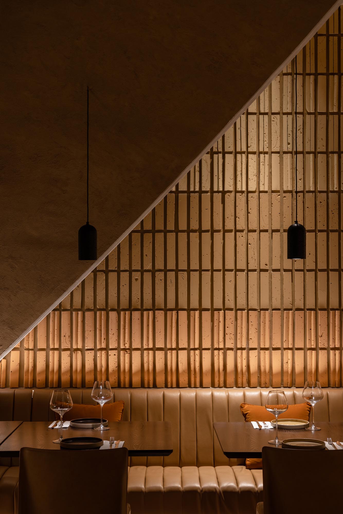 酒吧設計,餐飲空間,餐吧設計,深圳酒吧設計,深圳餐吧設計,RooMoo,餐廳設計案例,酒吧設計案例,餐吧設計案例,COCOPark B3餐酒吧,深圳酒吧,深圳購物公園酒吧,COCOPark B3,RooMoo設計