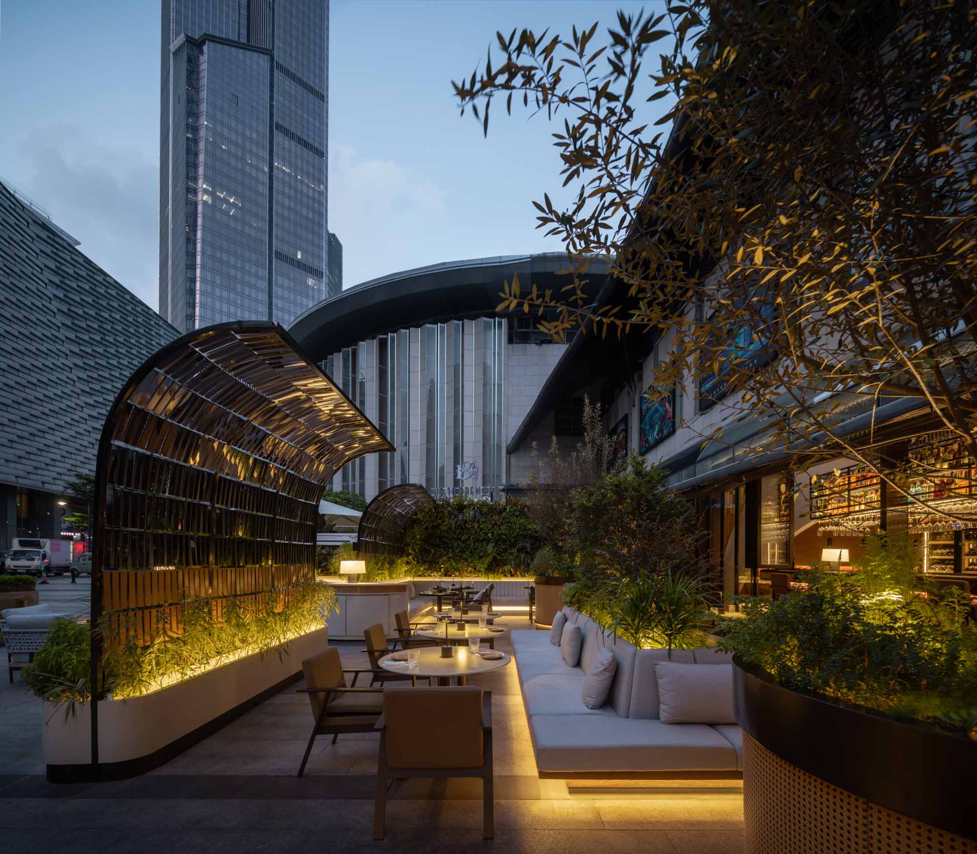 酒吧設計,餐飲空間,餐吧設計,深圳酒吧設計,深圳餐吧設計,RooMoo,餐廳設計案例,酒吧設計案例,餐吧設計案例,COCOPark B3餐酒吧,深圳酒吧,深圳購物公園酒吧,COCOPark B3,RooMoo設計