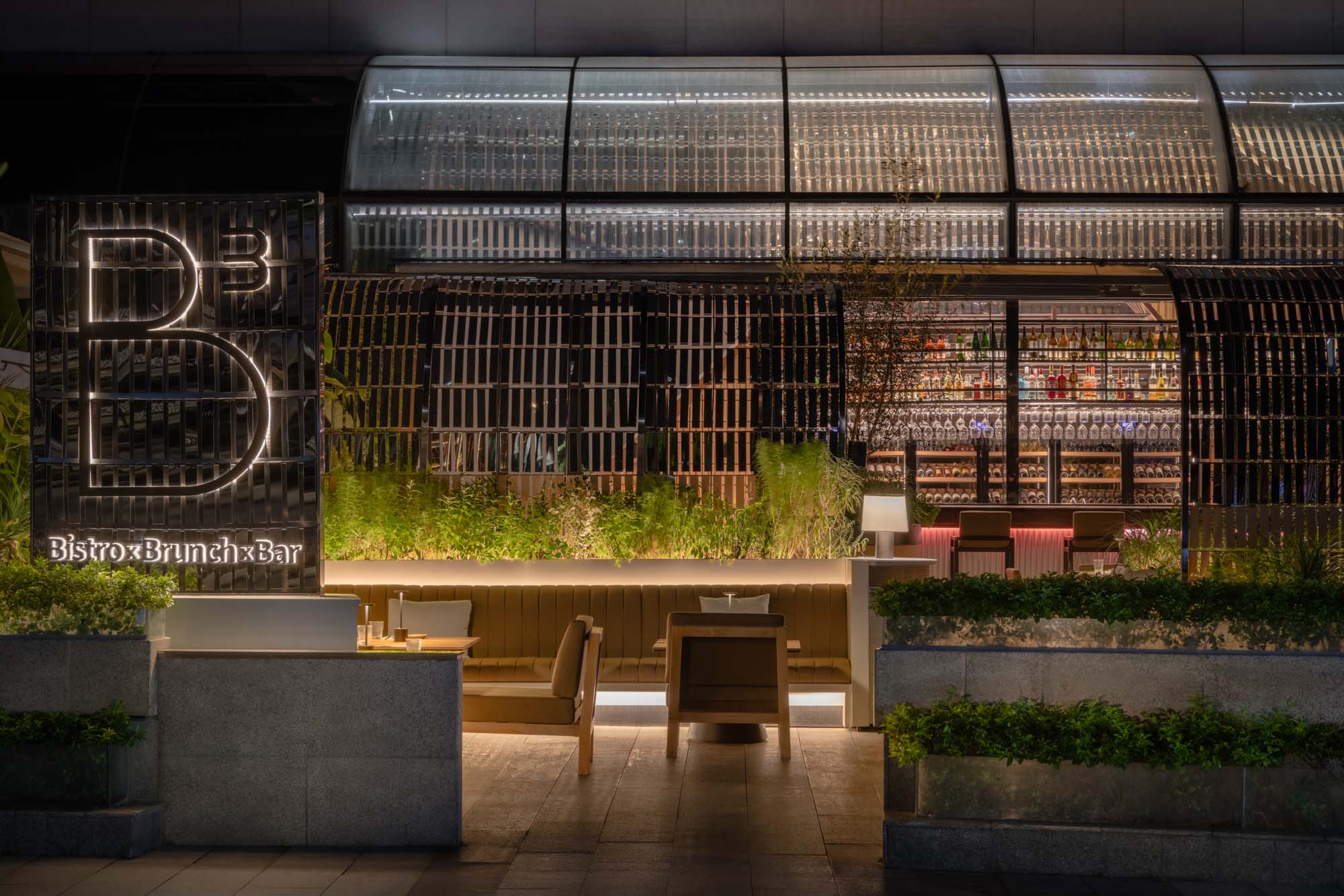 酒吧設計,餐飲空間,餐吧設計,深圳酒吧設計,深圳餐吧設計,RooMoo,餐廳設計案例,酒吧設計案例,餐吧設計案例,COCOPark B3餐酒吧,深圳酒吧,深圳購物公園酒吧,COCOPark B3,RooMoo設計