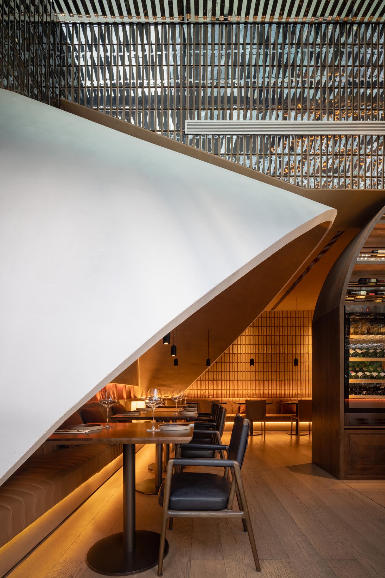 酒吧設計,餐飲空間,餐吧設計,深圳酒吧設計,深圳餐吧設計,RooMoo,餐廳設計案例,酒吧設計案例,餐吧設計案例,COCOPark B3餐酒吧,深圳酒吧,深圳購物公園酒吧,COCOPark B3,RooMoo設計