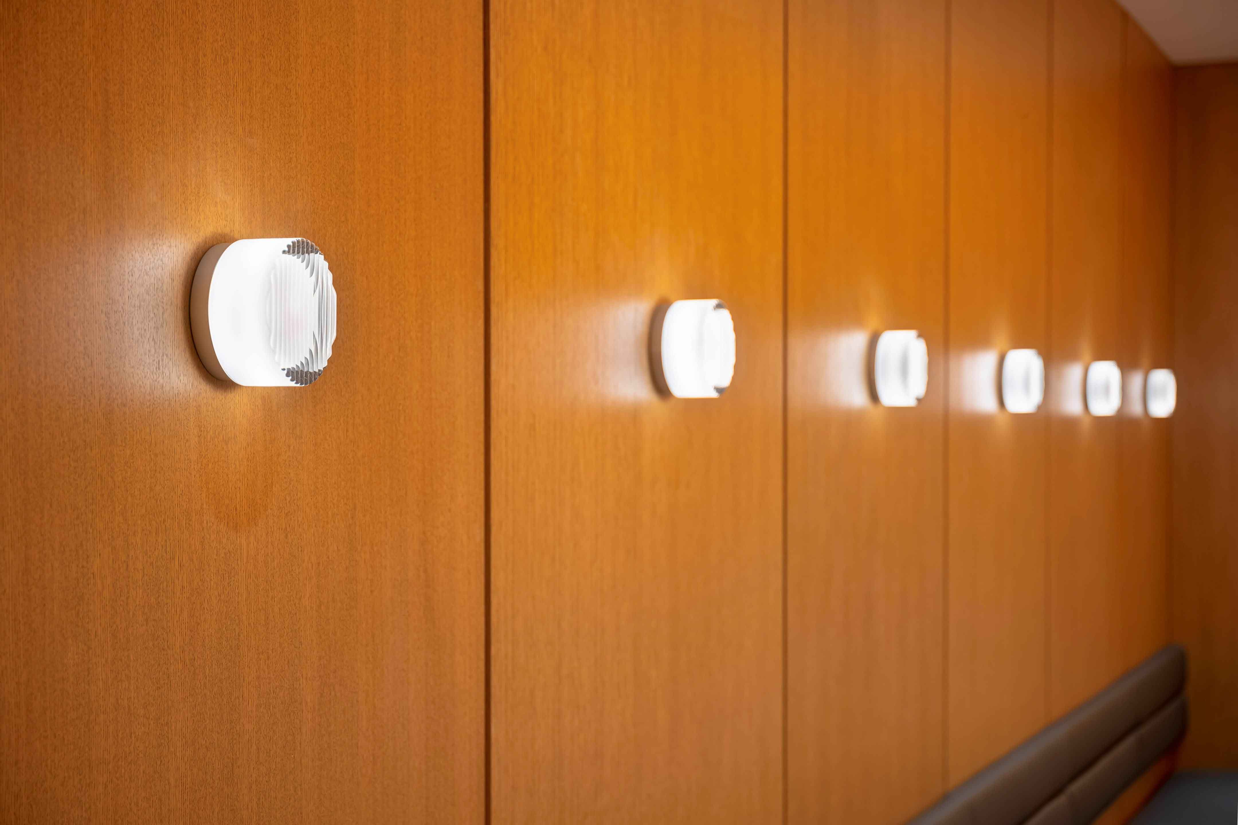 咖啡店設計,Studio Yimu,咖啡店設計案例,加拿大,Fuwa Fuwa,小咖啡店設計,咖啡廳,國外咖啡廳設計案例