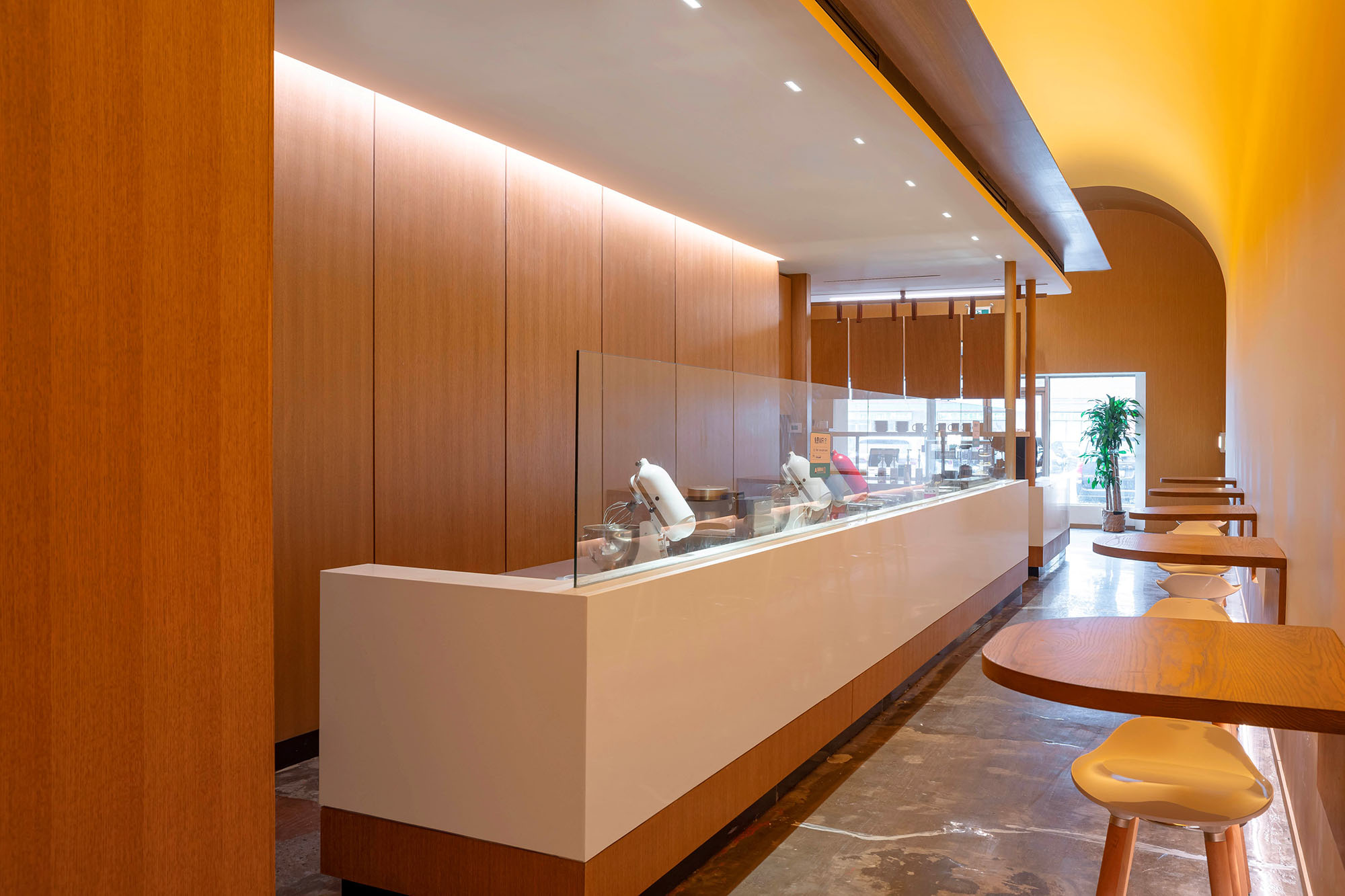 咖啡店設計,Studio Yimu,咖啡店設計案例,加拿大,Fuwa Fuwa,小咖啡店設計,咖啡廳,國外咖啡廳設計案例