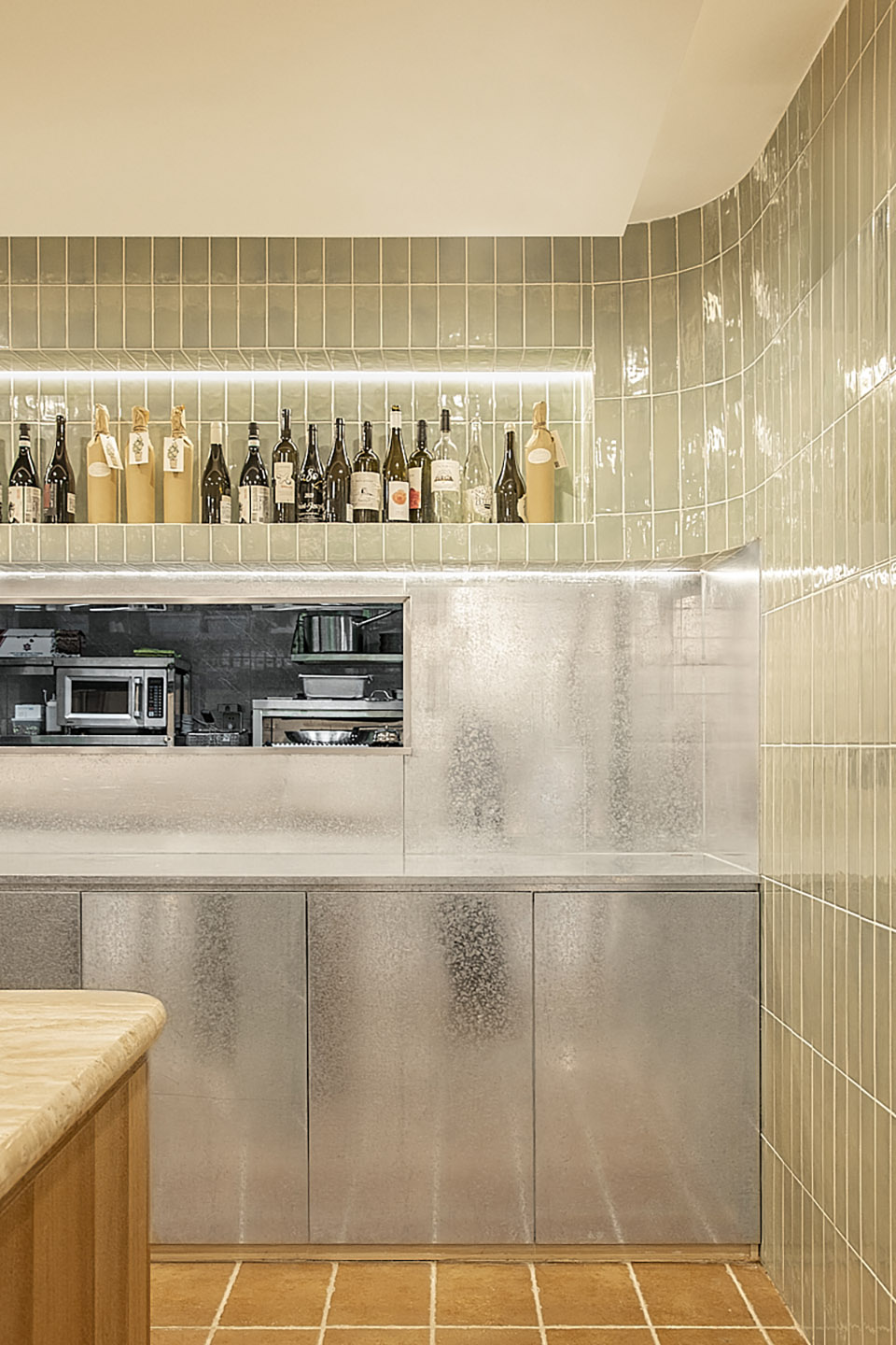 酒吧設計,餐飲空間,餐吧設計,成都酒吧設計,成都餐吧設計,Rainy & Winy餐酒吧,西餐廳設計案例,酒吧設計案例,餐吧設計案例,Rainy & Winy,成都Rainy & Winy,誥豐建築設計,誥豐建築,PRONOUNCED DESIGN