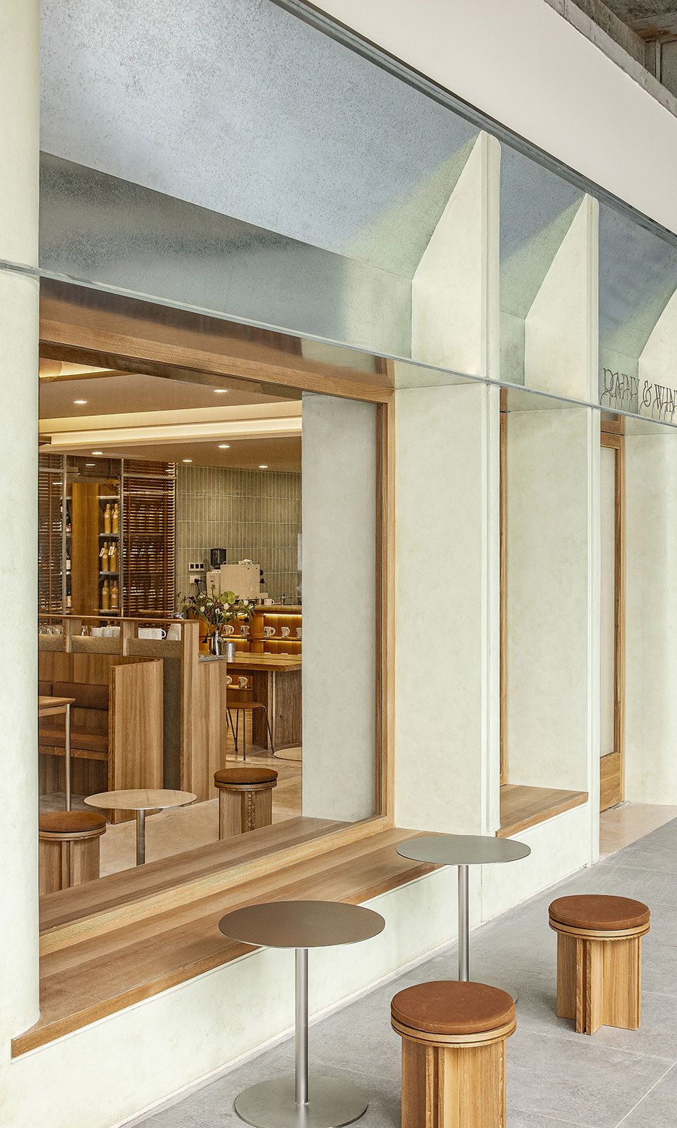 酒吧設計,餐飲空間,餐吧設計,成都酒吧設計,成都餐吧設計,Rainy & Winy餐酒吧,西餐廳設計案例,酒吧設計案例,餐吧設計案例,Rainy & Winy,成都Rainy & Winy,誥豐建築設計,誥豐建築,PRONOUNCED DESIGN